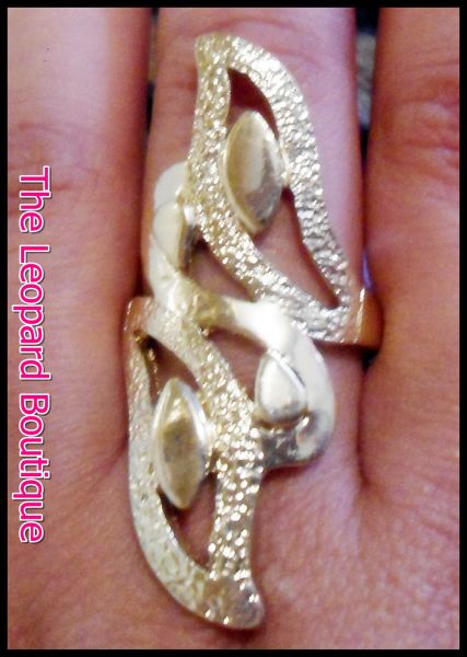 Anel Dourado Grande - nº 19